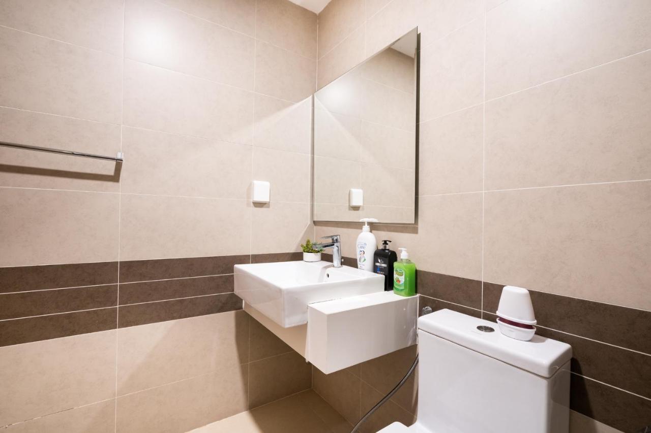 Oui! Oui! Saigon Apartment - Rivergate Residence مدينة هوشي منه المظهر الخارجي الصورة